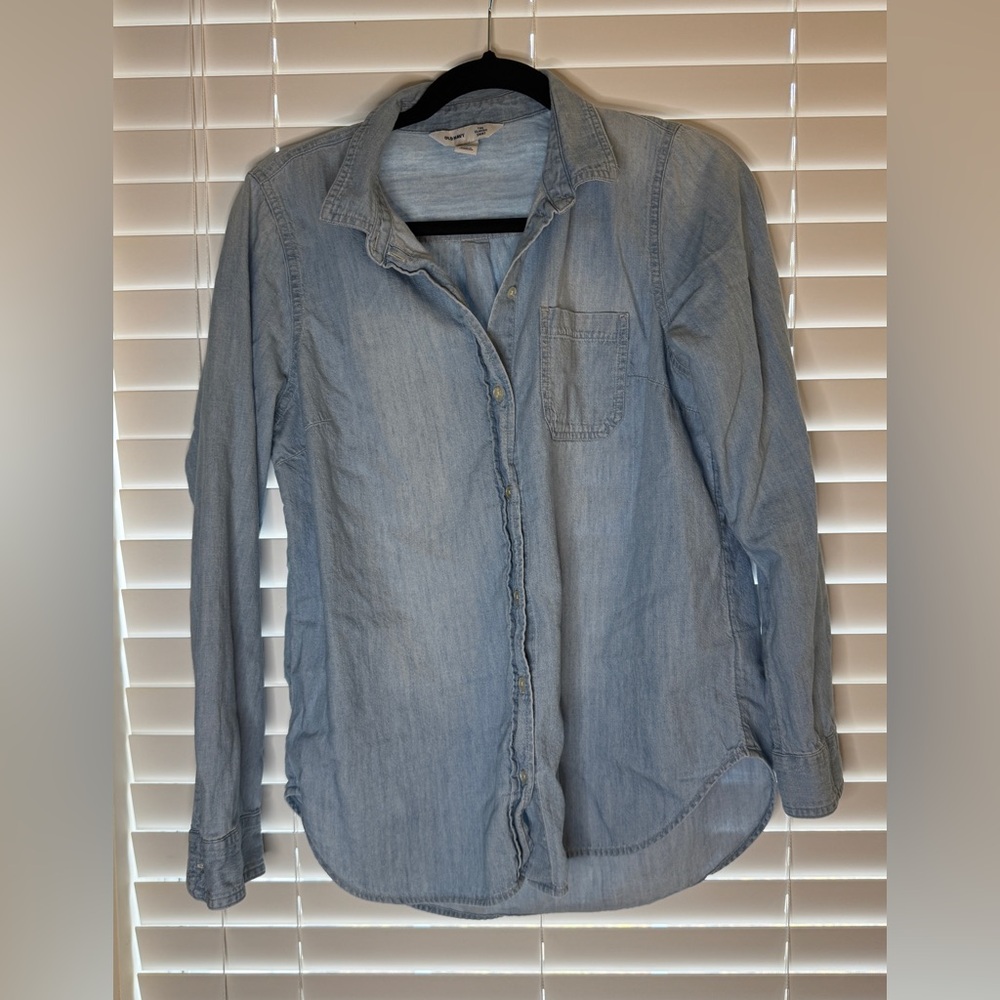 Old Navy chambray shirt. Button up. Light wash.